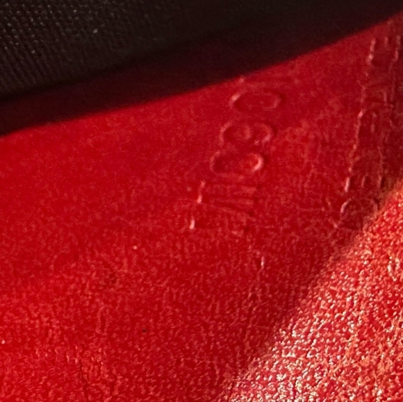 Louis Vuitton Red Epi Leather Wallet MI0901 Made in France of 1991 - Picture 13 of 13